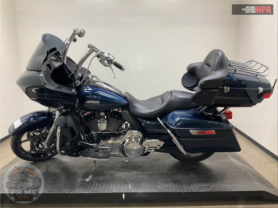 2016 Harley-Davidson FLTRU ROAD GLIDE ULTRA — фото 3