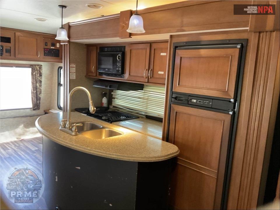 2016 Highland Ridge Rv M-288FLR - ROAMER SERIES — фото 8