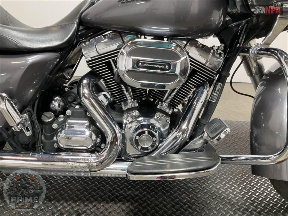 2016 Harley-Davidson FLTRX ROAD GLIDE — фото 6