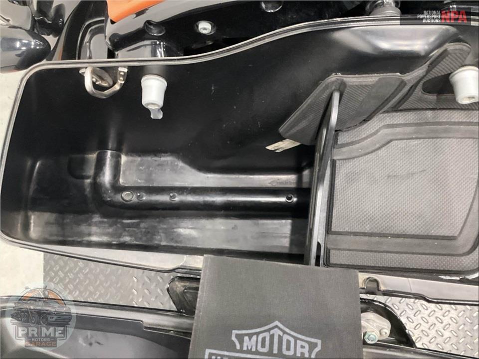 2019 Harley-Davidson FLTRXS ROAD GLIDE SPECIAL — фото 24