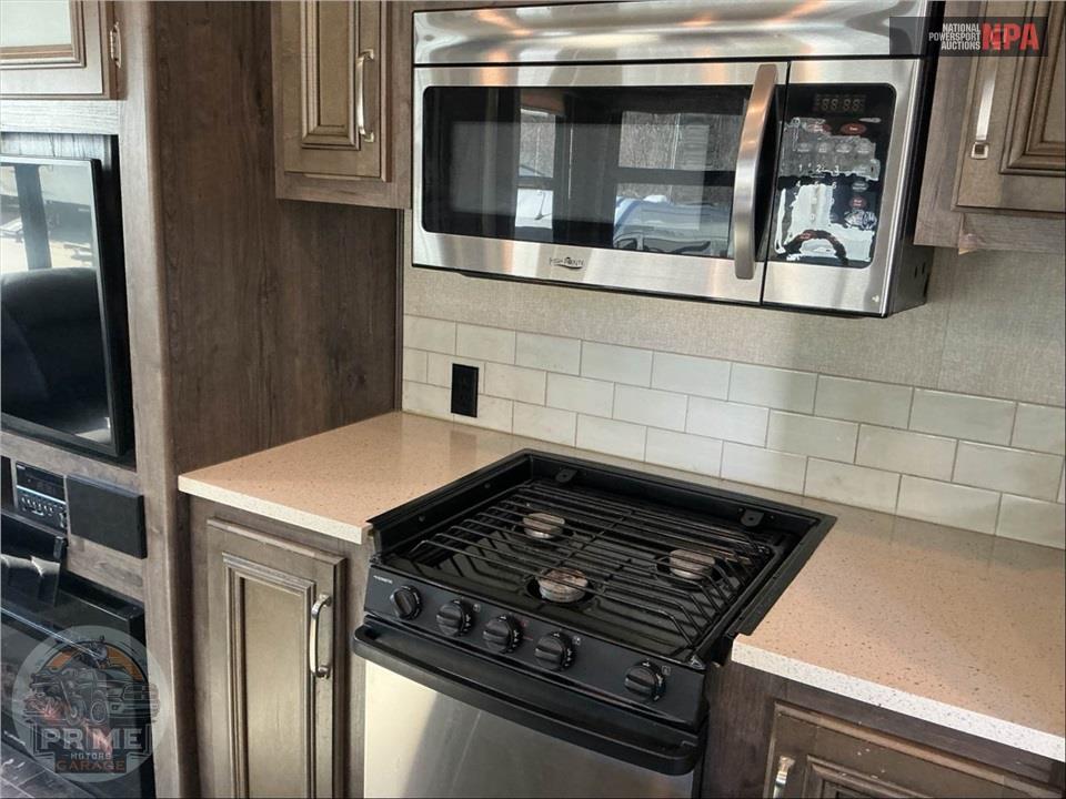 2018 Keystone Rv M-385 BR - MONTANA HIGH COUNTRY FIFTH WHEEL SERIES — фото 30