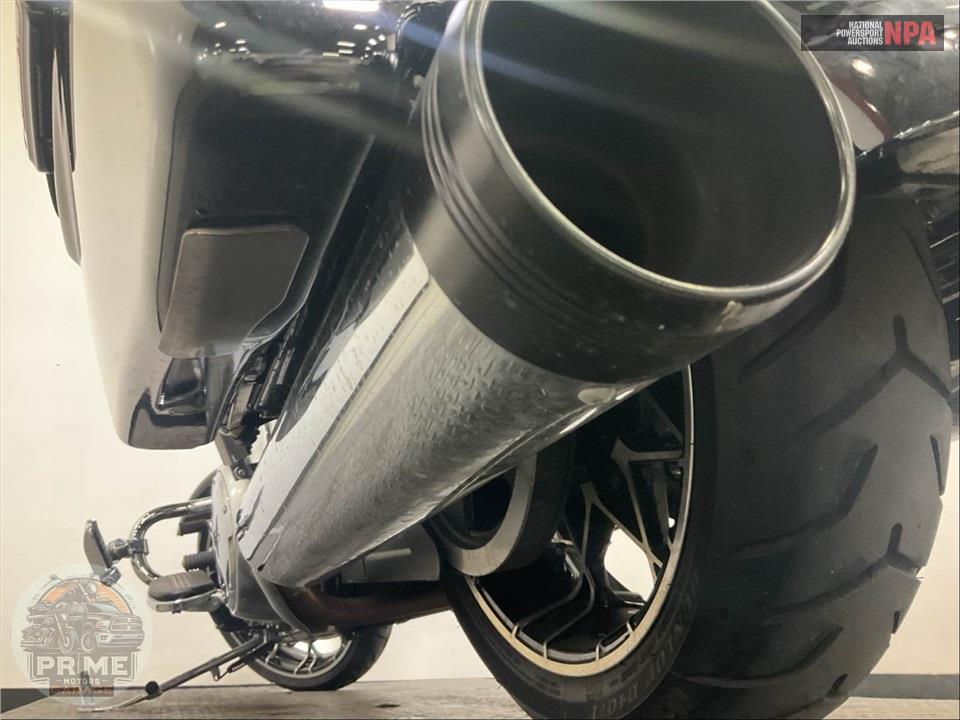 2022 Harley-Davidson FLHXS STREET GLIDE SPECIAL — фото 11
