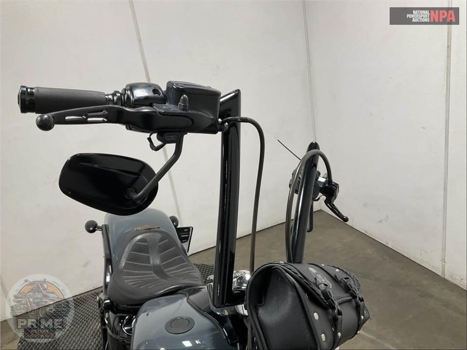 2017 Harley-Davidson FXSB BREAKOUT — фото 23