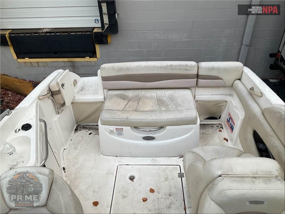 2004 Chaparral Boats 215 SSI L=22/E=1 230HP MERC IB — фото 27