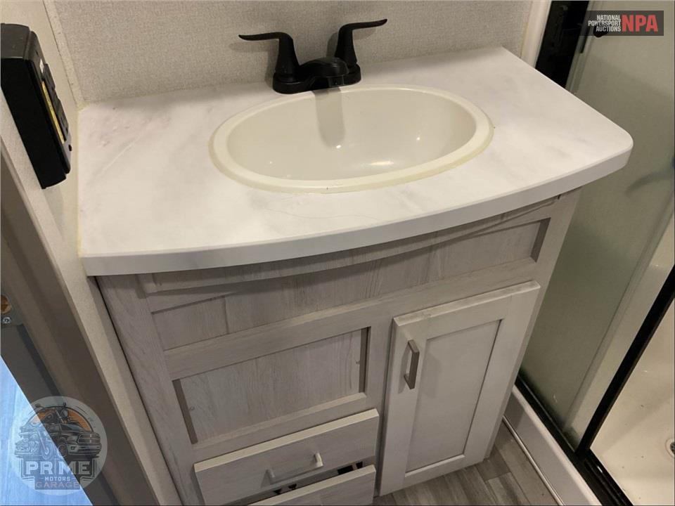 2022 Keystone Rv M-30RL SPRINTER FIFTHWHEEL SERIES — фото 15