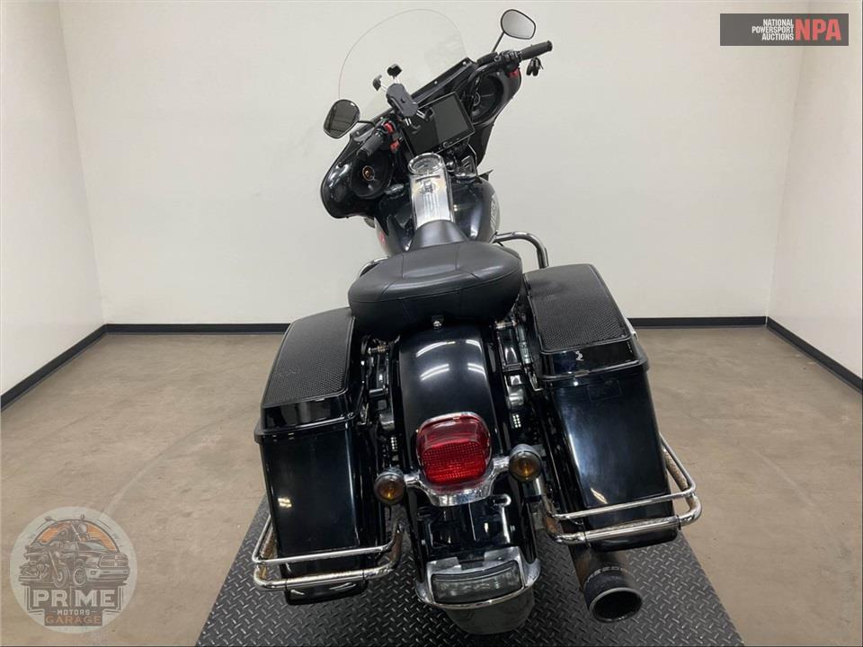 2011 Harley-Davidson FLHP POLICE ROAD KING — фото 4
