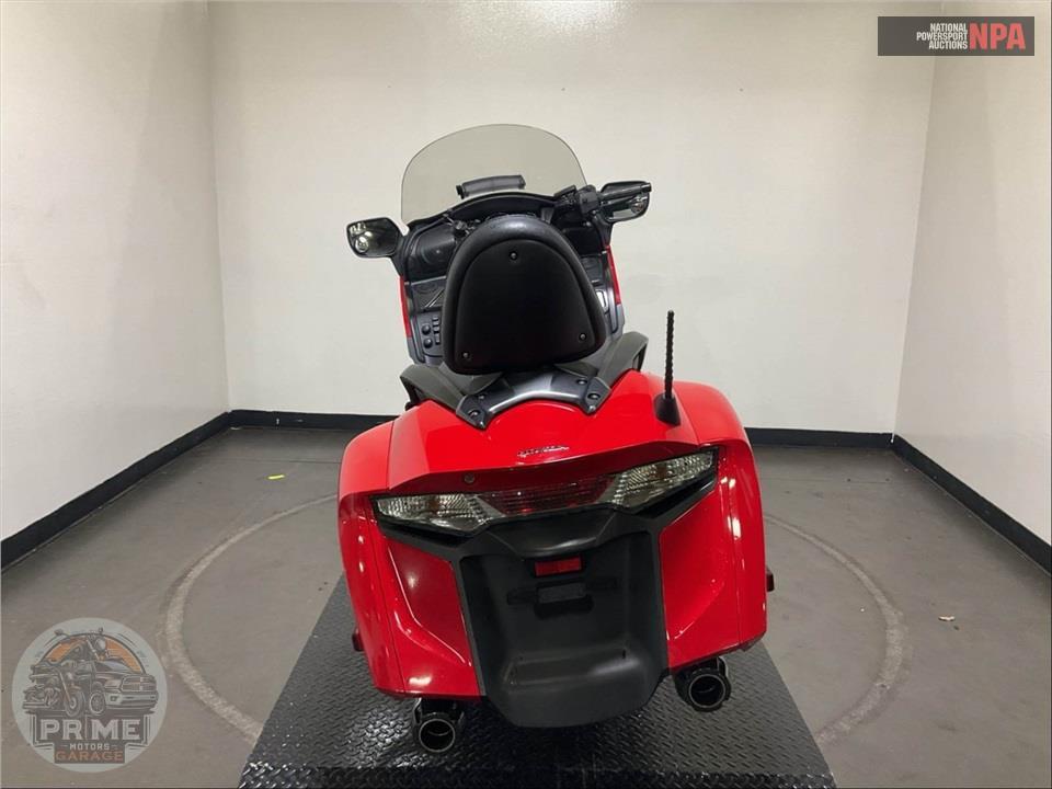 2013 Honda GL1800BDD GLDWNG F6B DLX — фото 4