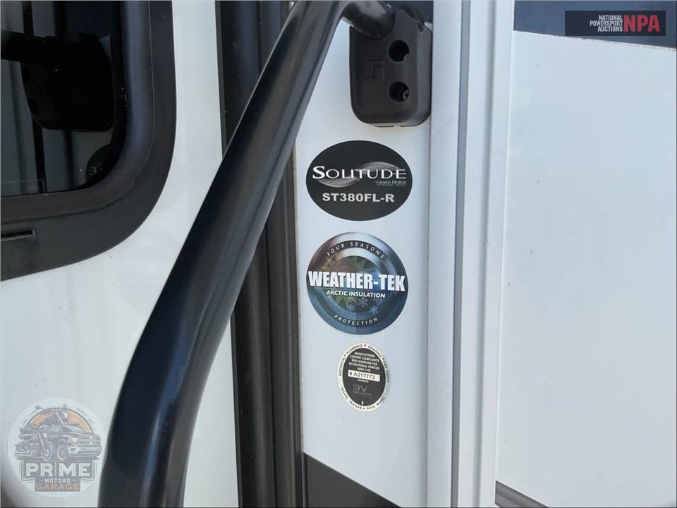 2022 Grand Design Recreational Vehicles M-380FL - SOLITUDE FIFTH WHEEL SERIES — фото 5