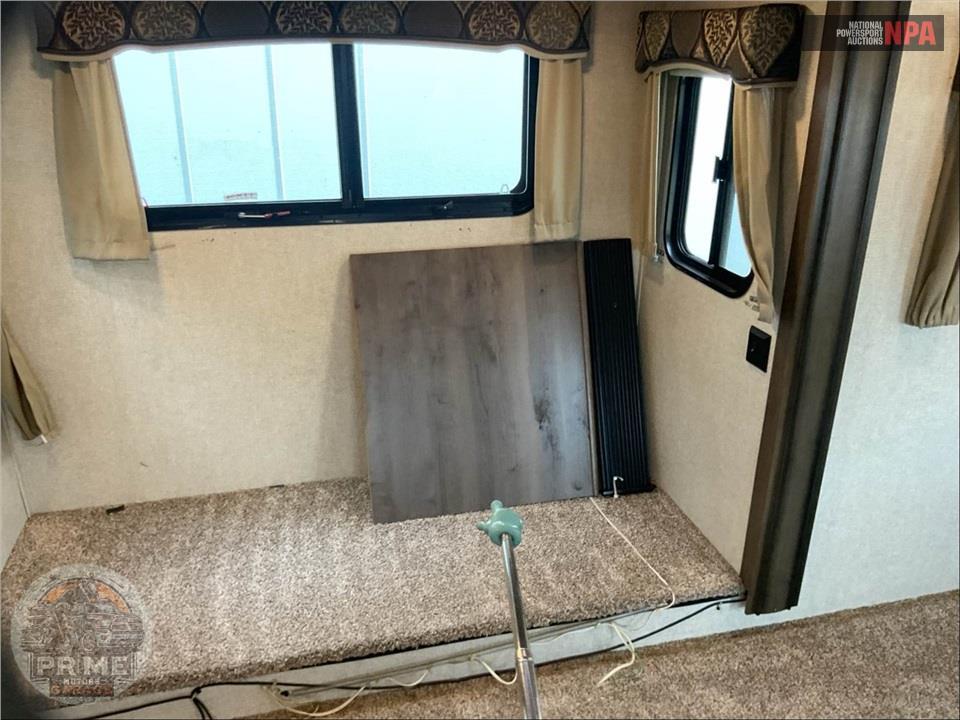 2018 Keystone Rv M-3791 RD MONTANA FIFTH WHEEL SERIES — фото 9