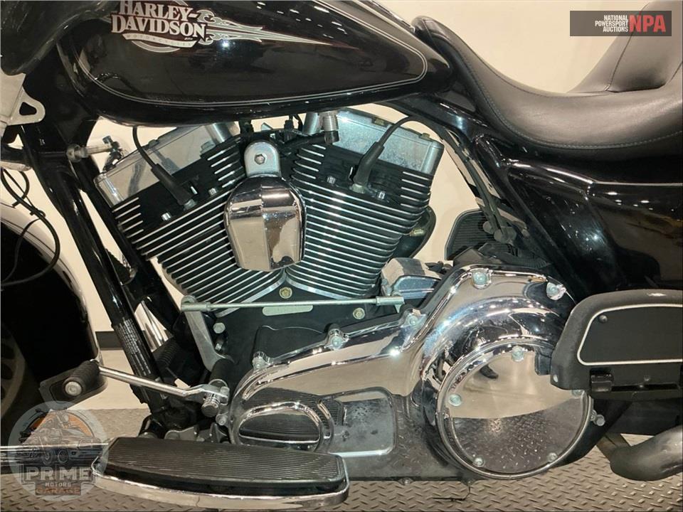 2011 Harley-Davidson FLHTC ELECTRA GLIDE CLSC — фото 7