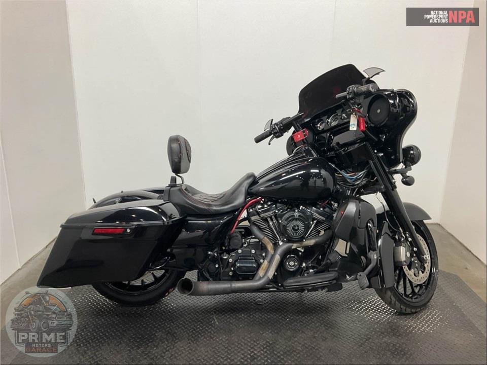 2018 Harley-Davidson FLHXS STREET GLIDE SPECIAL — фото 1