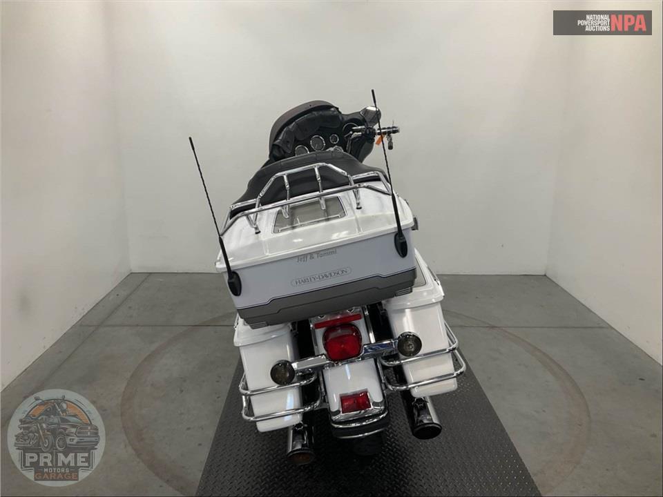 2008 Harley-Davidson FLHTC ELECTRA GLIDE CLASSIC — фото 4