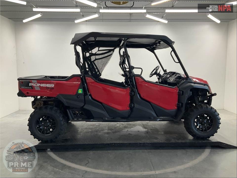 2025 Honda SXS1000M6D PIONEER 6 DELUXE CREW — фото 1