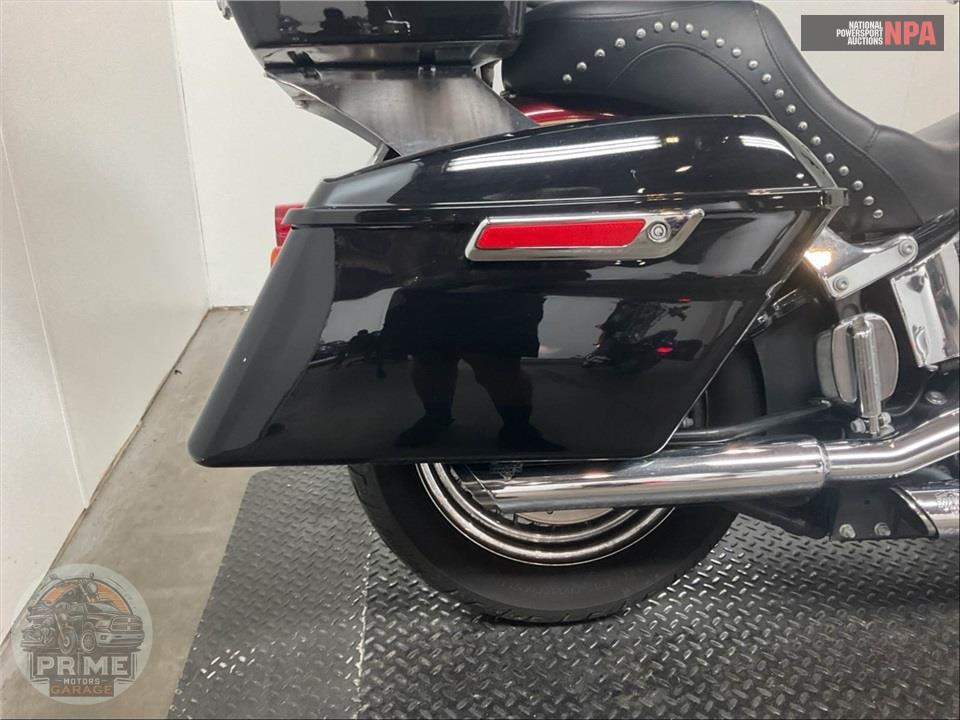 2015 Harley-Davidson FLSTC HERITAGE SOFTAIL CLASSIC — фото 21