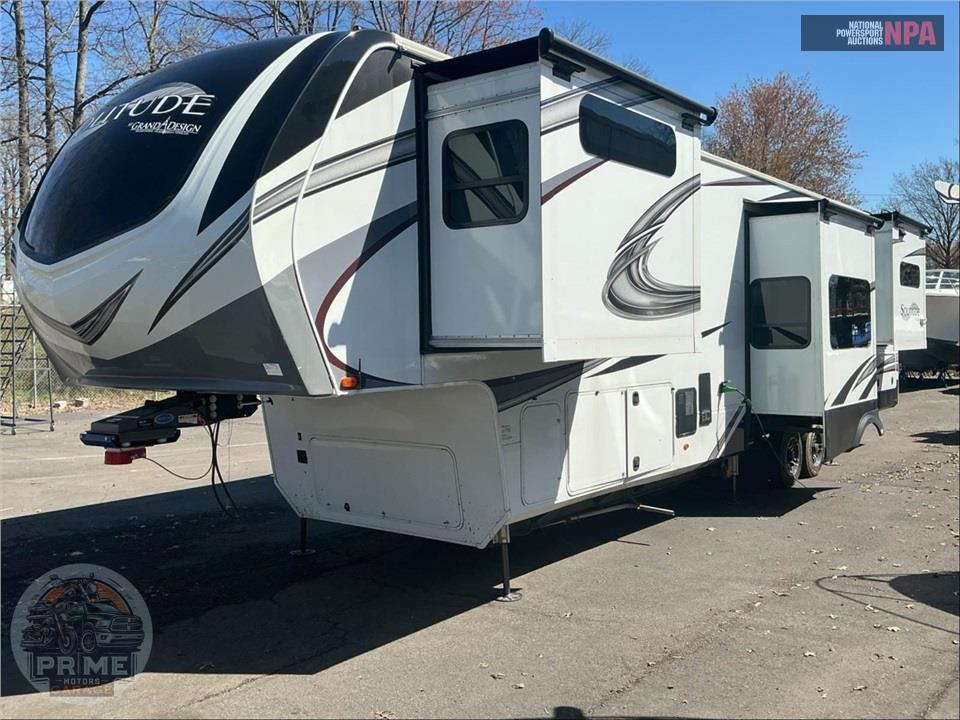 2021 Grand Design Recreational Vehicles M-390RK - SOLITUDE FIFTH WHEEL SERIES — фото 2