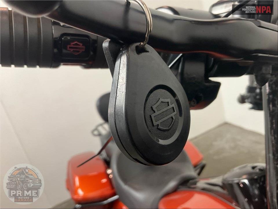 2019 Harley-Davidson FLHXS STREET GLIDE SPECIAL — фото 12
