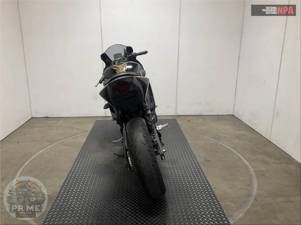 2022 Yamaha YZF-R3 — фото 4