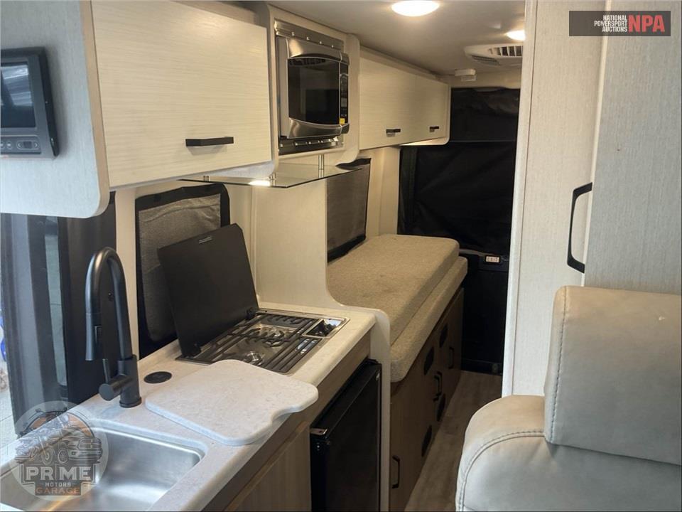2023 Thor Motor Coach M-2AB PROMASTER - DAZZLE SERIES — фото 8