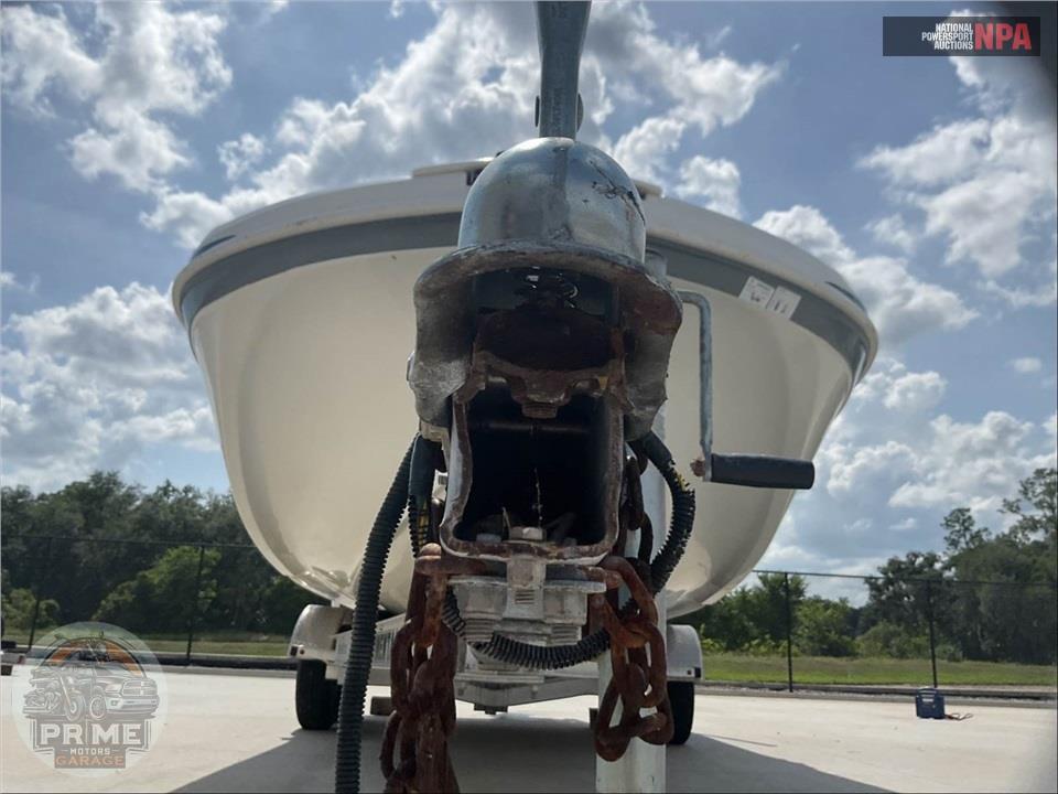 2018 Hurricane Boat SD 217 SUNDECK SERIES L=21/E=1 150HP YAM OB — фото 31