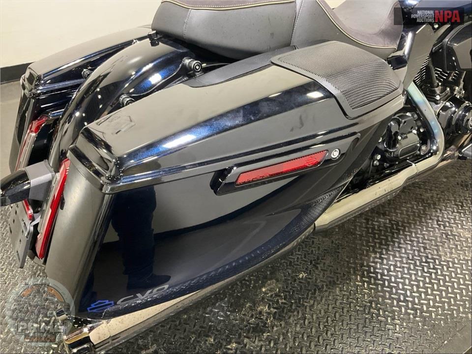 2023 Harley-Davidson FLTRXSE CVO ROAD GLIDE — фото 18