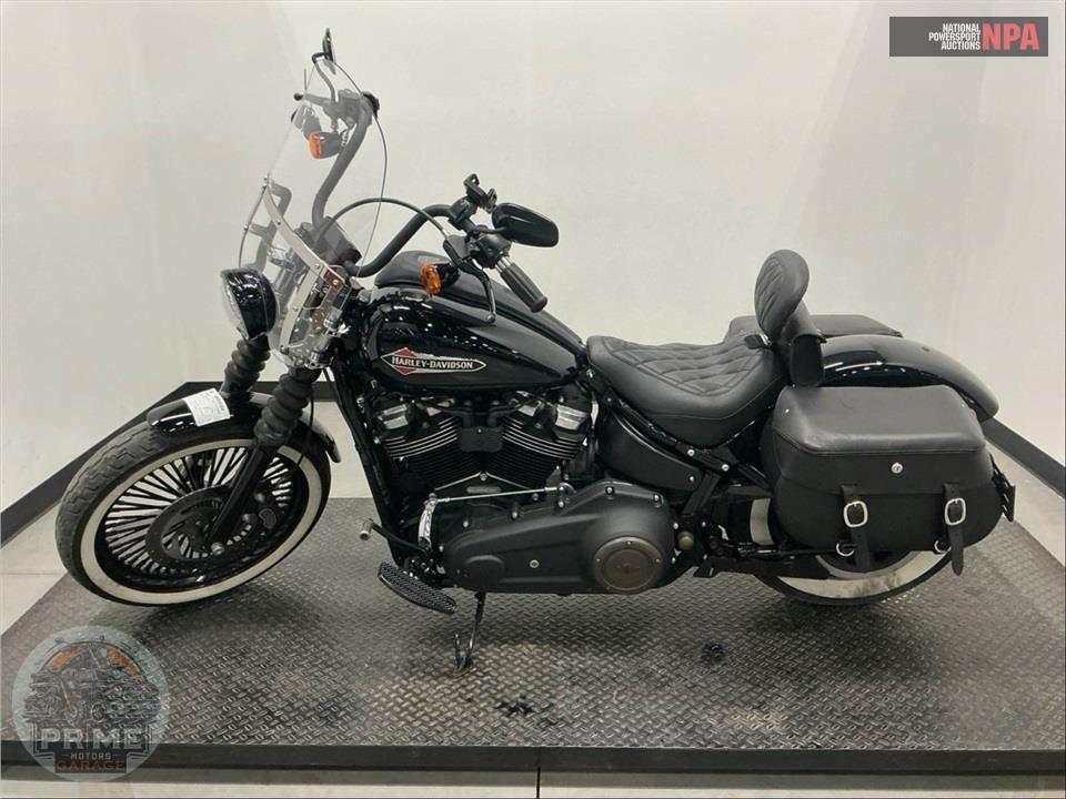 2019 Harley-Davidson FXBB STREET BOB — фото 3