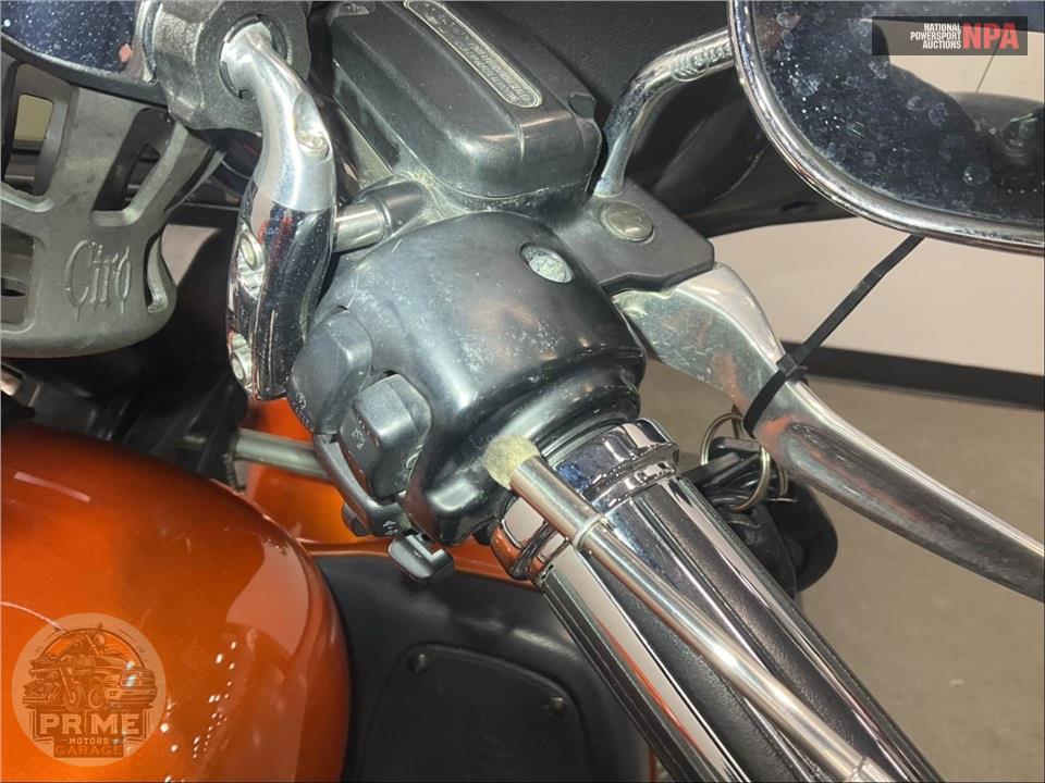 2013 Harley-Davidson FLHTCUTG TRIGLIDE UL CLSC — фото 33