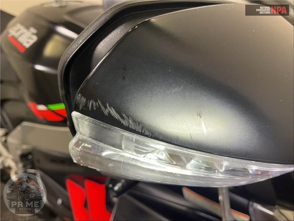 2023 Aprilia RSV4 1100 — фото 19