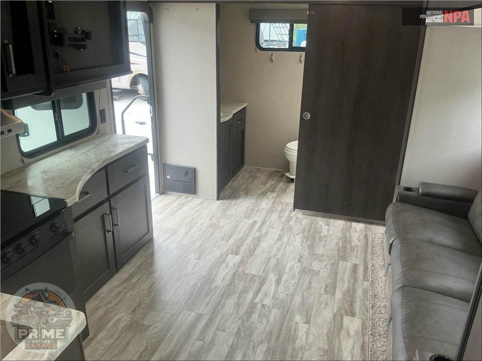 2020 Grand Design Recreational Vehicles M-221RB - TRANSCEND XPLOR SERIES — фото 8