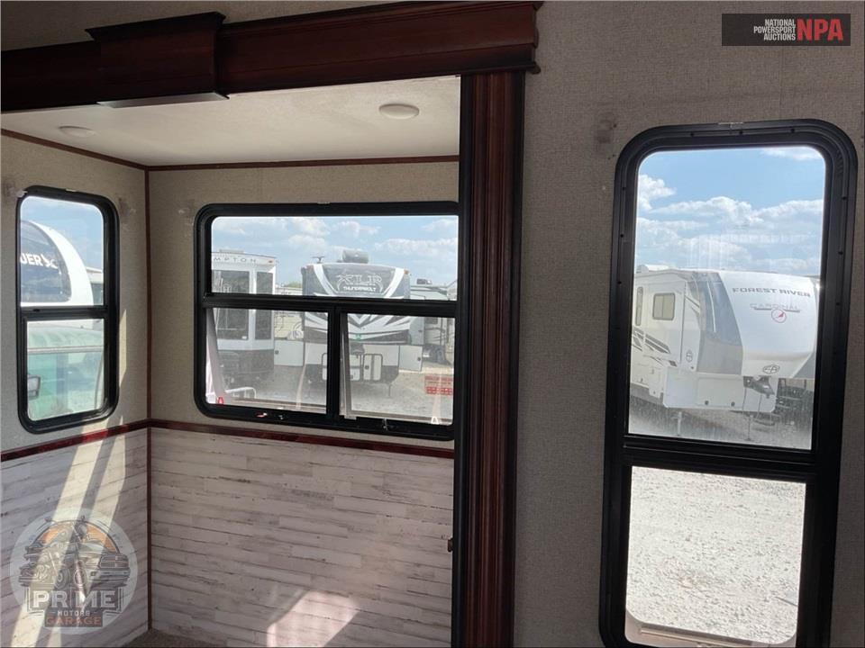 2018 Keystone Rv M-3800 FK - ALPINE FIFTH WHEEL SERIES — фото 26