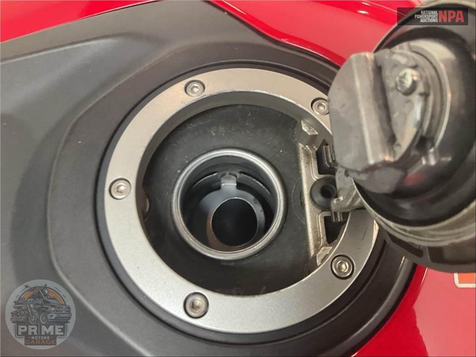 2023 Honda CBR1000RR — фото 23