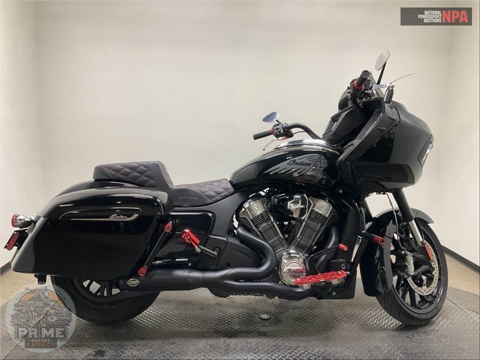 2023 Indian Motorcycle CHALLENGER (BLACK) — фото 1