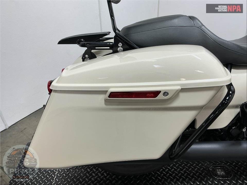 2022 Harley-Davidson FLTRXS ROAD GLIDE SPECIAL — фото 19