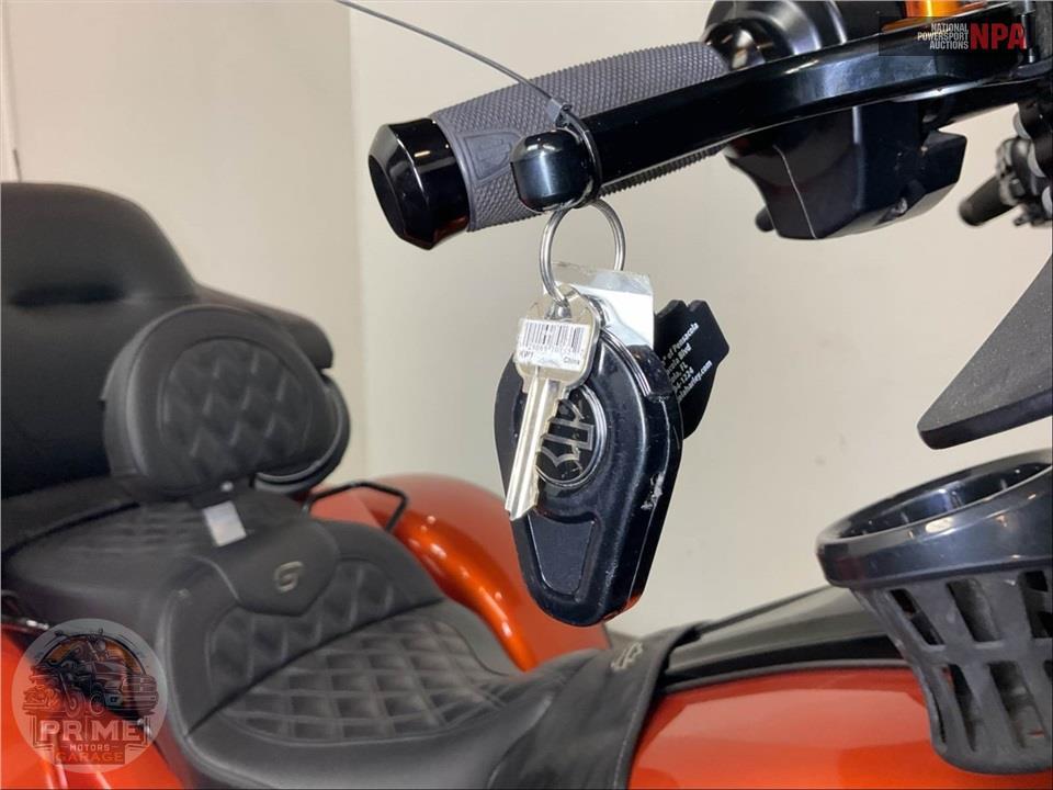 2019 Harley-Davidson FLHTCUTG TRI GLIDE ULTRA — фото 14