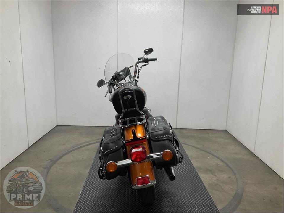 2015 Harley-Davidson FLSTC HERITAGE SOFTAIL CLASSIC — фото 4