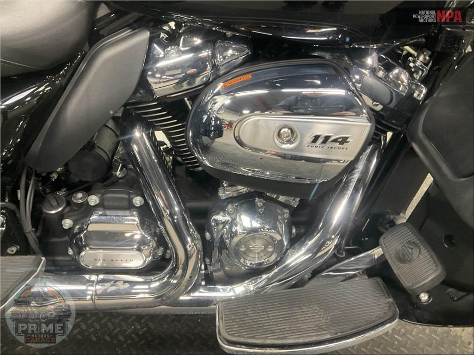 2019 Harley-Davidson FLHTCUTG TRI GLIDE ULTRA — фото 7