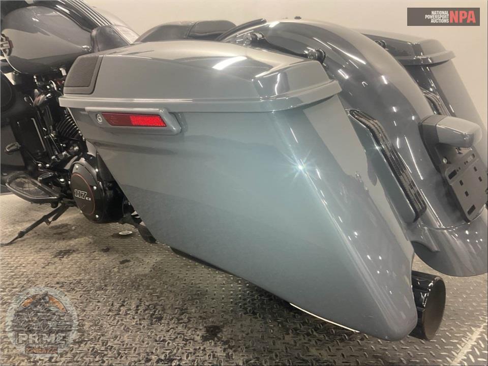2018 Harley-Davidson FLHXSE CVO STREET GLIDE — фото 21