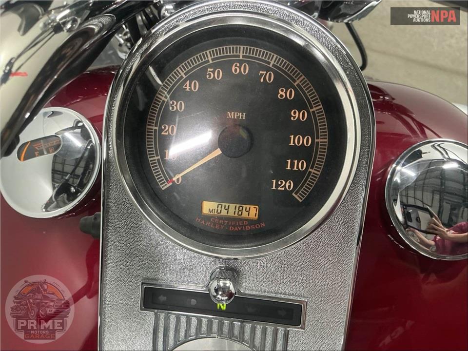 2005 Harley-Davidson FLHRCI ROAD KING CLASSIC — фото 5