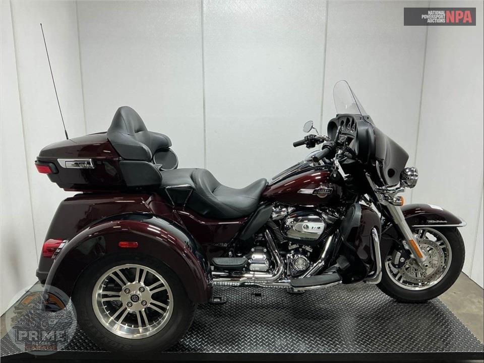 2022 Harley-Davidson FLHTCUTG TRI GLIDE ULTRA CLASSIC — фото 1
