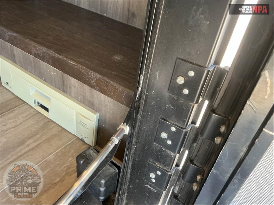 2020 Cardinal By Forest River M-370FLX - LUXURY FIFTH WHEEL SERIES — фото 29