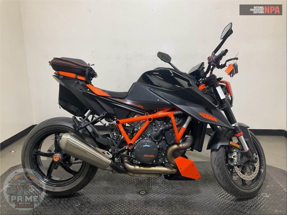2020 KTM 1290 SUPER DUKE R