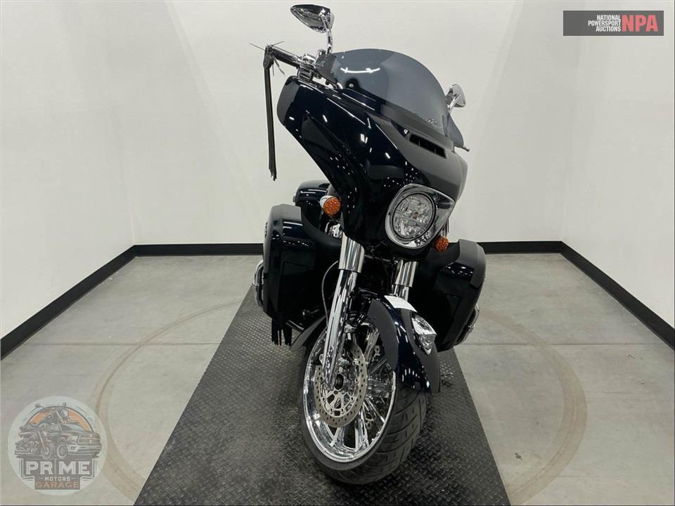 2021 Indian Motorcycle ROADMASTER LIMITED — фото 2