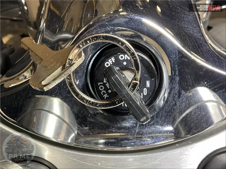 2012 Yamaha XVS95CTBL/C V-STAR TR BLU — фото 11