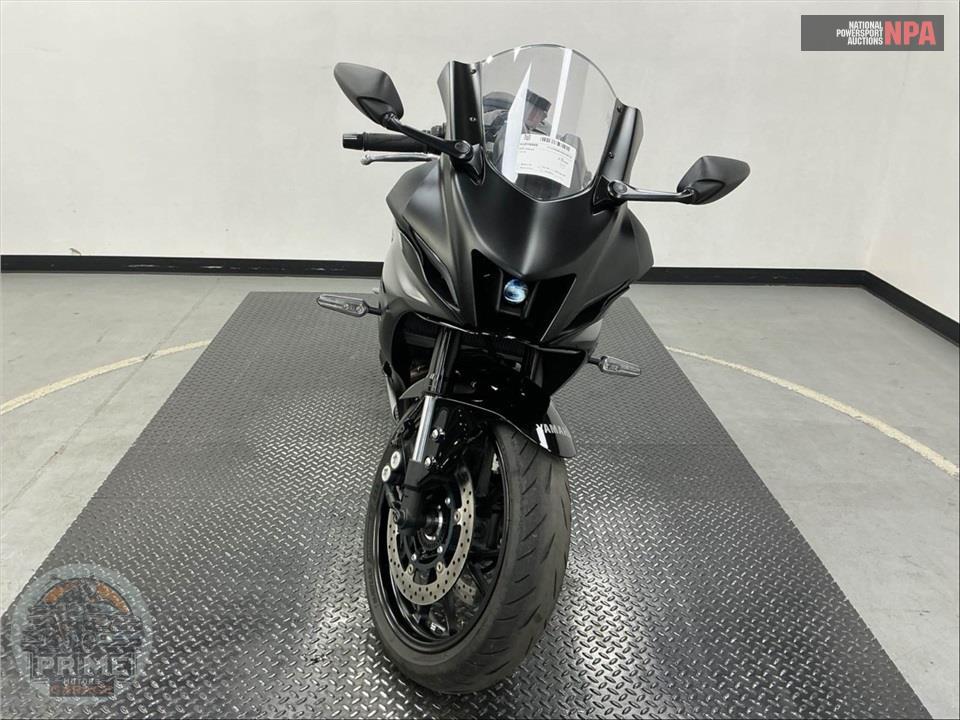 2025 Yamaha YZF-R7 — фото 2
