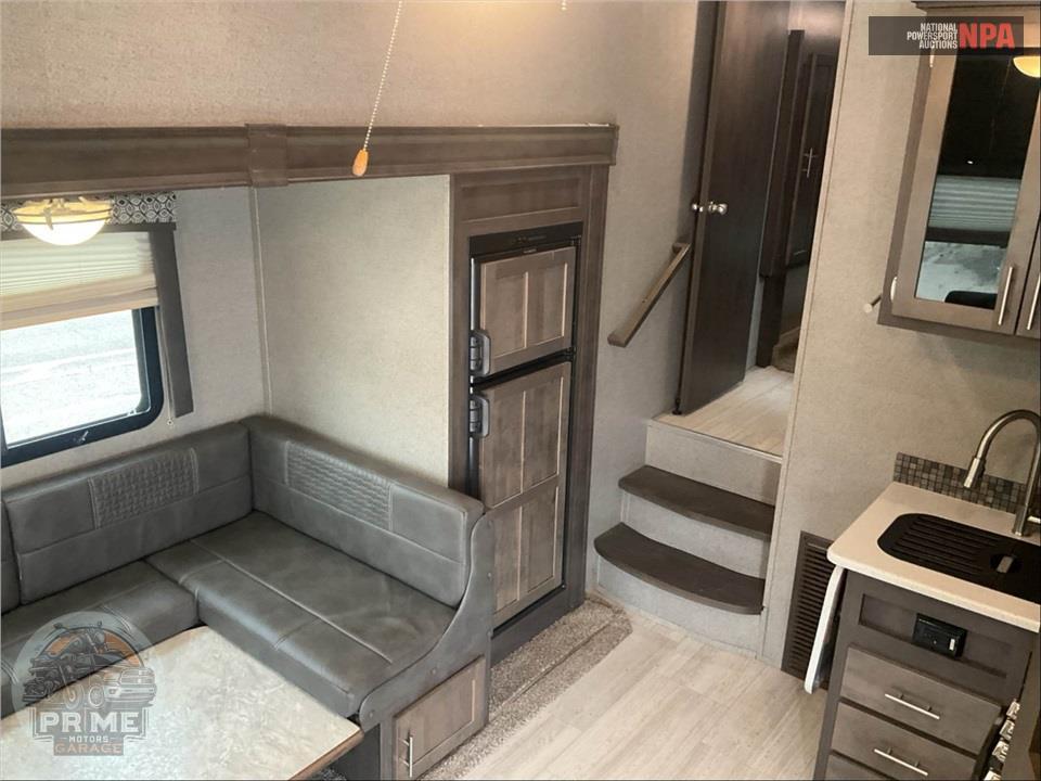 2019 Flagstaff By Forest River M-524LWS - SUPER LITE FIFTH WHEEL SERIES — фото 9