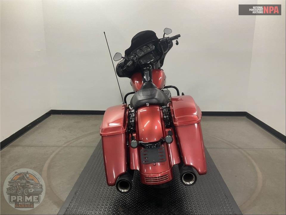 2018 Harley-Davidson FLHXS STREET GLIDE SPECIAL — фото 4
