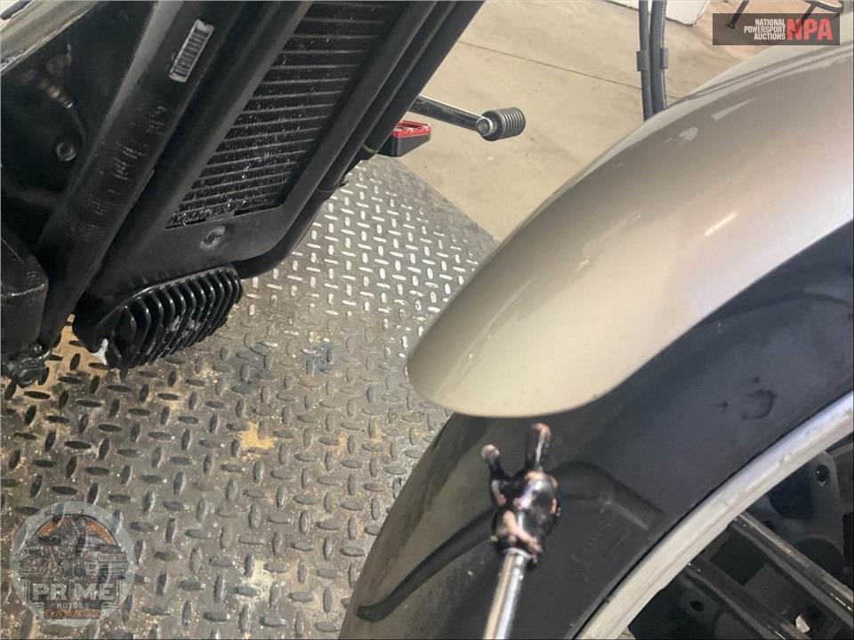 2018 Harley-Davidson FLSL SOFTTAIL SLIM — фото 14