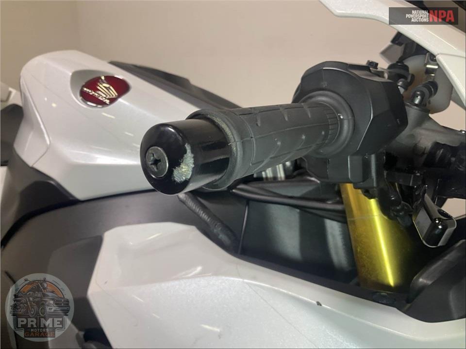 2025 Honda CBR1000RR — фото 23