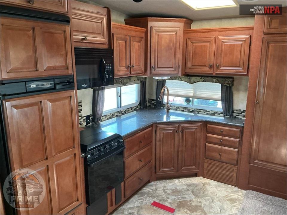 2015 Arctic Fox M-27-5L - SILVER FOX EDITION FIFTH WHEEL SERIES — фото 7