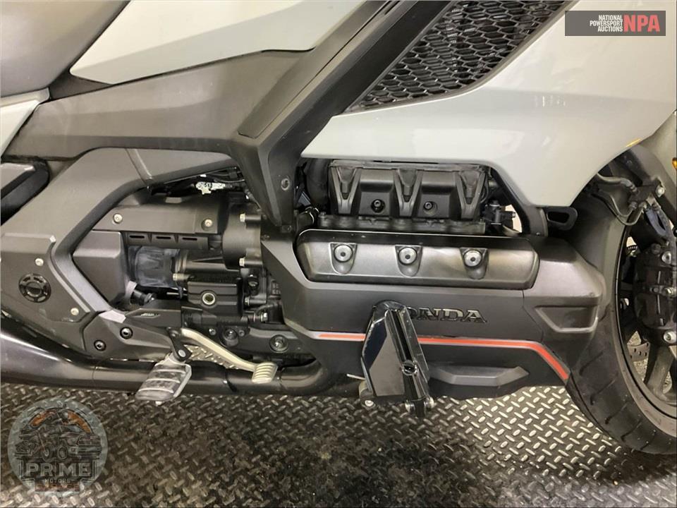 2021 Honda GL1800B GOLDWING — фото 6