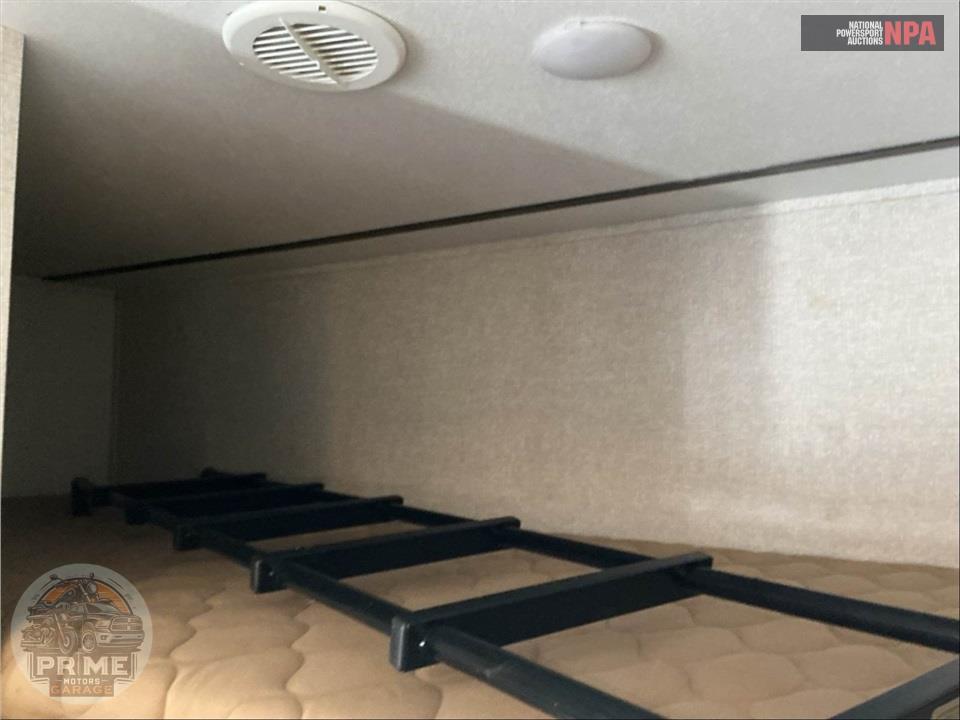 2019 Keystone Rv M-417 - CARBON TOY HAULER TOY HAULER SERIES — фото 21